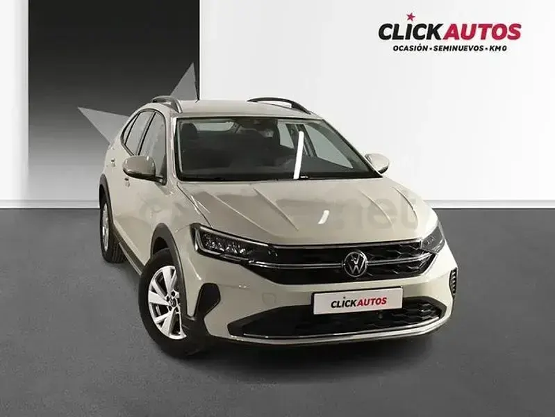 Usado VW Taigo 95 CV (69 kW) 2025 Gris / plata SUV