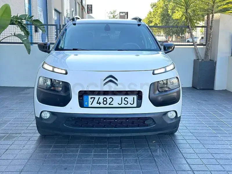 Usado Citroën C4 Feel 82 CV (60 kW) 2016 Blanco Berlina