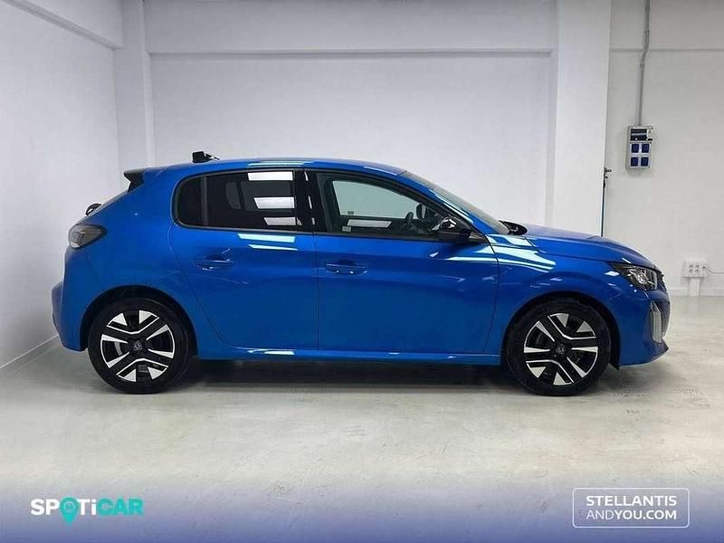 Usado Peugeot 208 Allure 101 CV (74 kW) 2024 Azul Utilitario