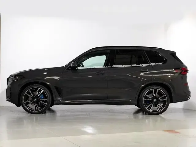 Occasion BMW X5 Comfort Edition 298 PK (219 kW) 2025 SUV