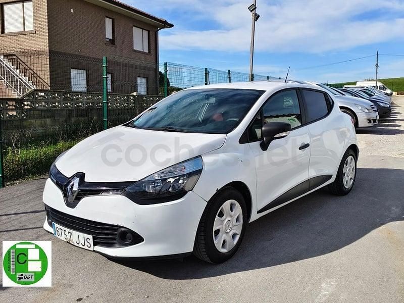Usado Renault Clio IV Authentique 75 CV (55 kW) 2015 Blanco Berlina
