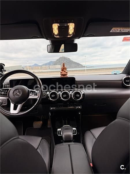 Usado Mercedes A180 109 CV (80 kW) 2019 Rojo Berlina