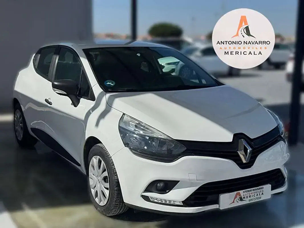 Usado Renault Clio LIMITED 90 CV (66 kW) 2019 Blanco Utilitario