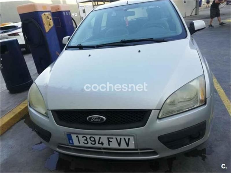 Gris / plata Usado 2007 Ford Focus Ghia Familiar | 3000 € (Precio justo) - Imagen 1/4