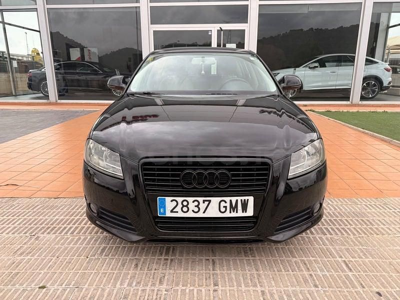 Usado Audi A3 Attraction 105 CV (77 kW) 2009 Negro Utilitario