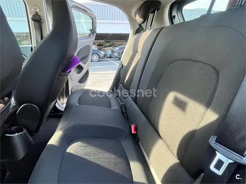 Usado Smart ForFour 90 CV (66 kW) 2018 Gris / plata Utilitario