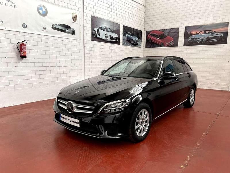 Usado Mercedes C200 160 CV (117 kW) 2019 Negro Familiar
