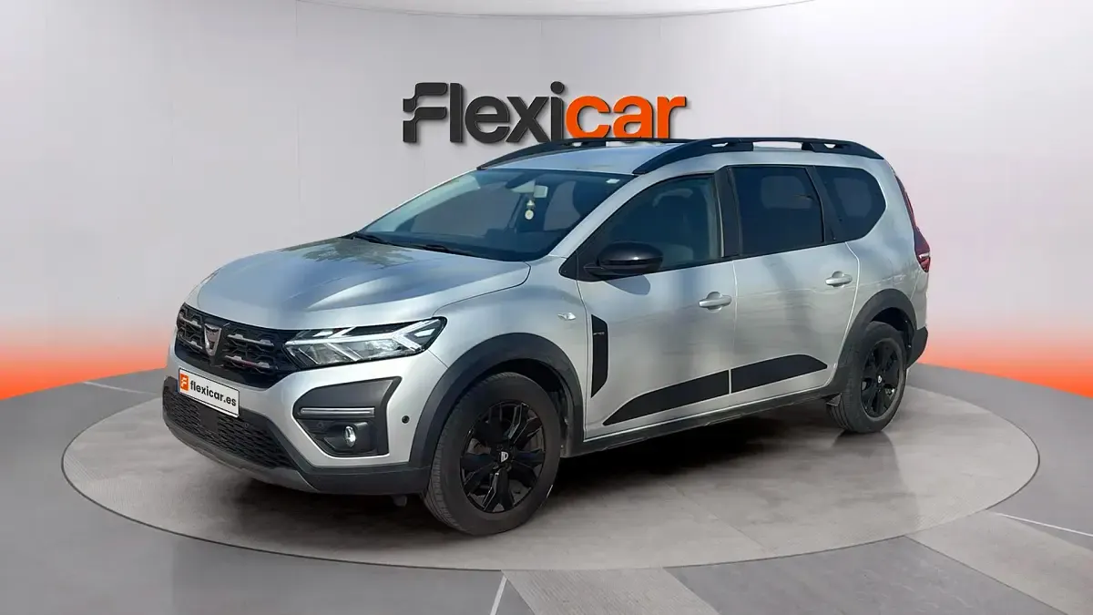 Usado Dacia Jogger Comfort 110 CV (80 kW) 2022 Gris Monovolumen