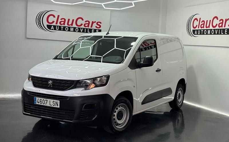 Usado Peugeot Partner S 100 CV (73 kW) 2021 Blanco Monovolumen