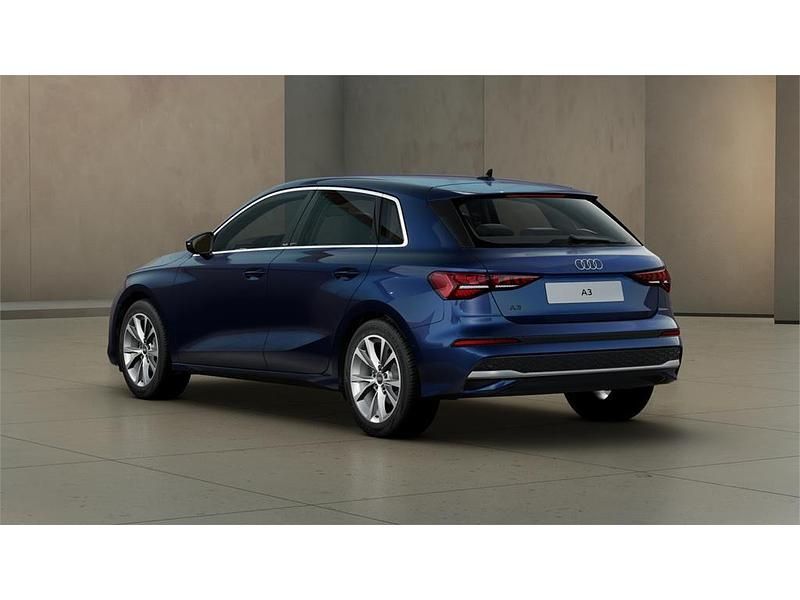 Nuevo Audi A3 Advanced 116 CV (85 kW) 2025 Azul Berlina
