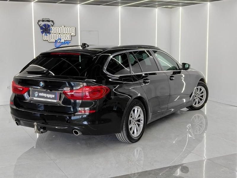 Usado BMW 520 190 CV (139 kW) 2018 Negro Familiar