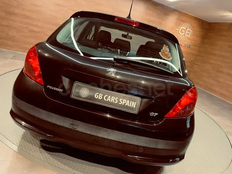 Usado Peugeot 207 90 CV (66 kW) 2006 Negro Berlina