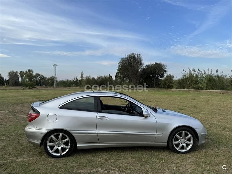 Gris / plata Usado 2003 Mercedes C220 Berlina | 3100 € (Precio justo) - Imagen 1/4