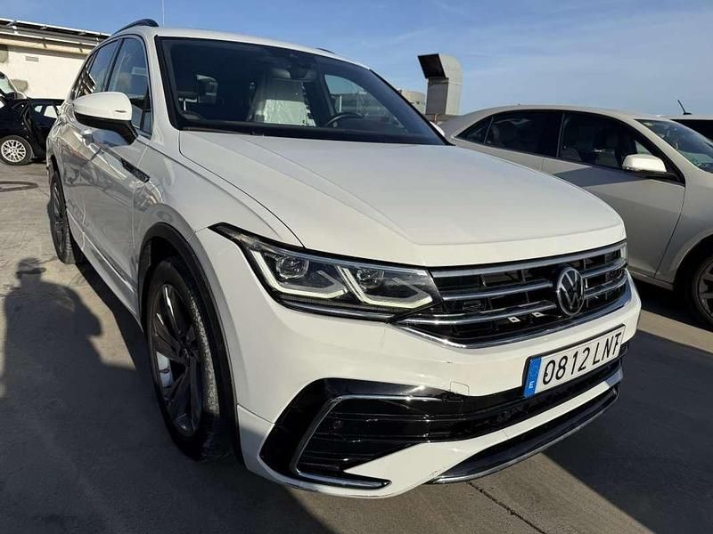 Usado VW Tiguan R-line 150 CV (110 kW) 2021 Blanco SUV