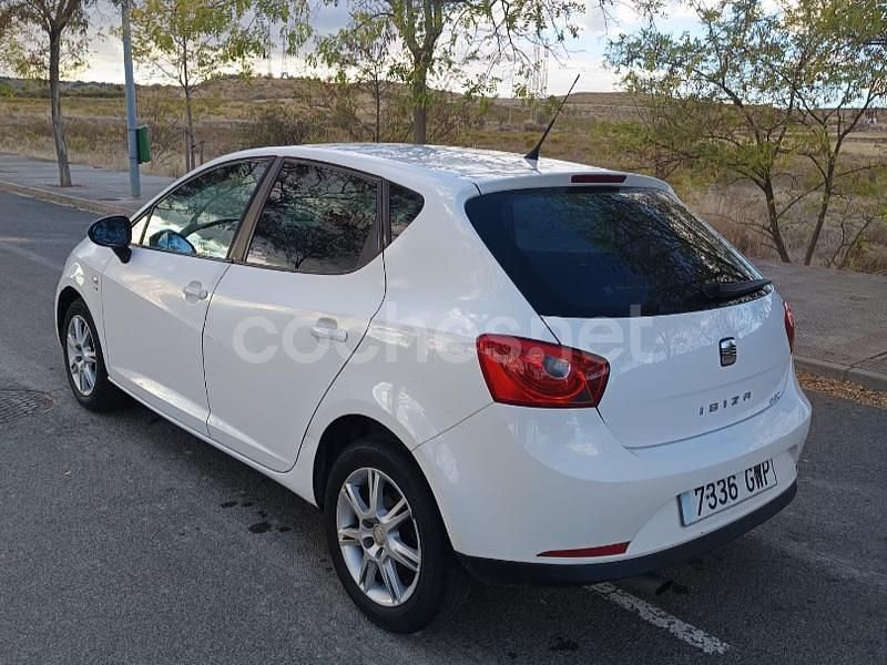 Usado Seat Ibiza Style 105 CV (77 kW) 2010 Blanco Berlina