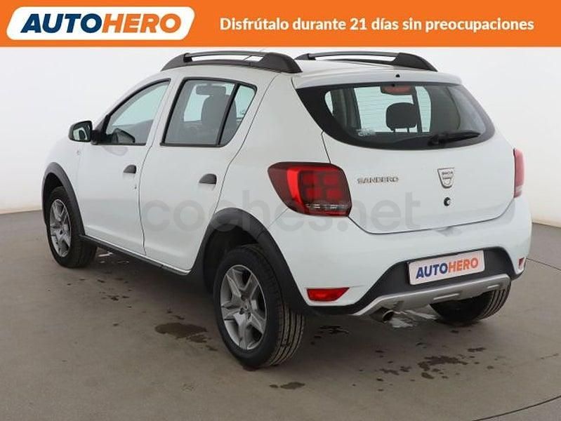 Usado Dacia Sandero Essentiel 90 CV (66 kW) 2019 Blanco Utilitario