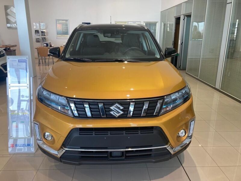 Usado Suzuki Vitara GLX 116 CV (85 kW) 2022 Amarillo SUV