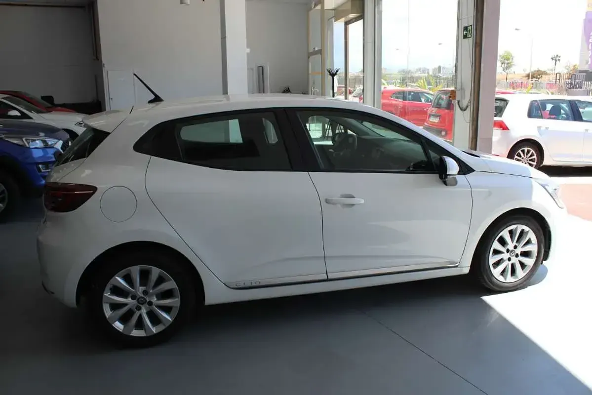 Usado Renault Clio Intens 101 CV (74 kW) 2020 Blanco Utilitario