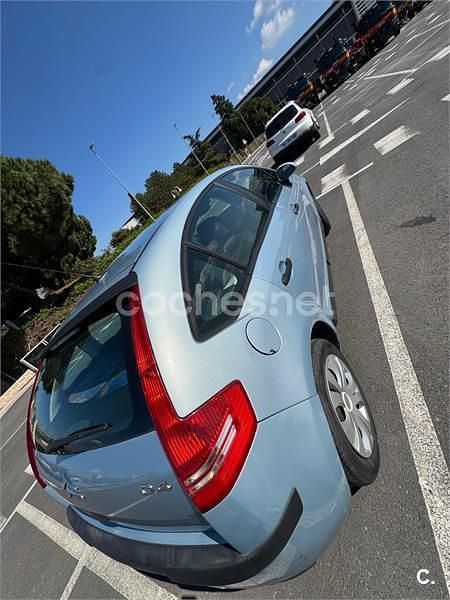 Usado Citroën C4 110 CV (80 kW) 2005 Azul Berlina