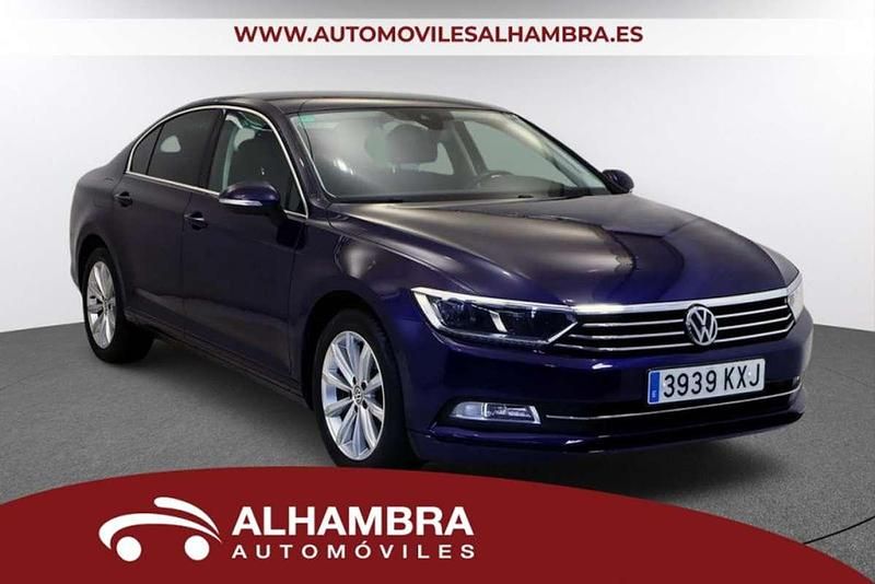 Usado VW Passat Advance 120 CV (88 kW) 2019 Berlina
