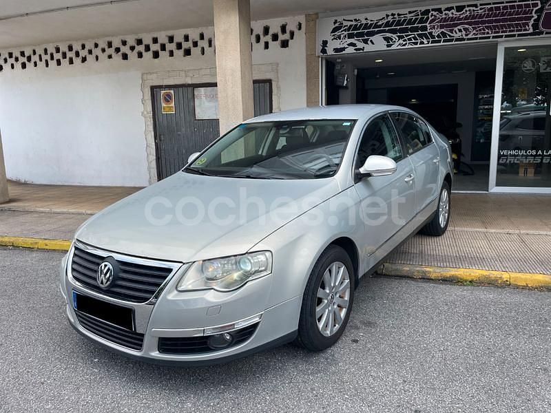 Beige Usado 2009 VW Passat Edition Berlina | 5990 € (Un poco caro) - Imagen 1/4