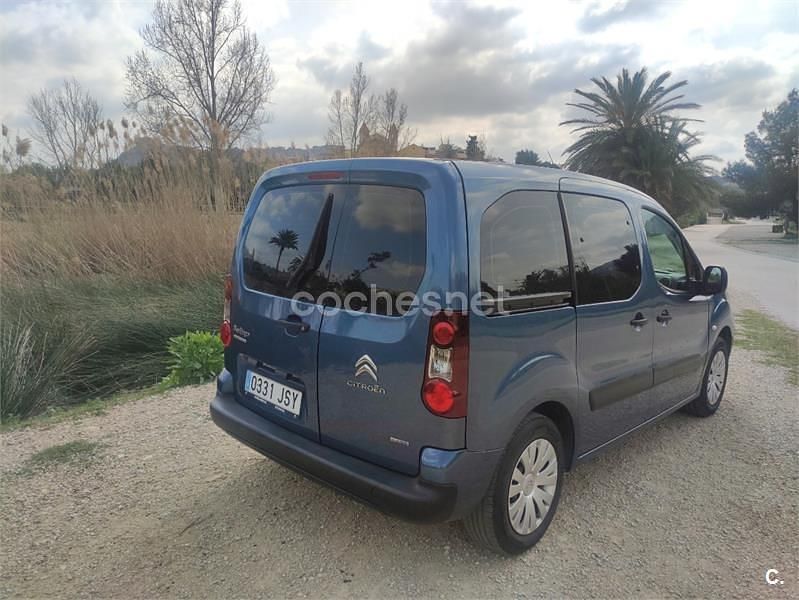 Usado Citroën Berlingo Live 100 CV (73 kW) 2016 Azul Monovolumen
