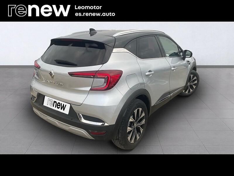 Używany Renault Captur Techno 90 KM (66 kW) 2023 Szary SUV