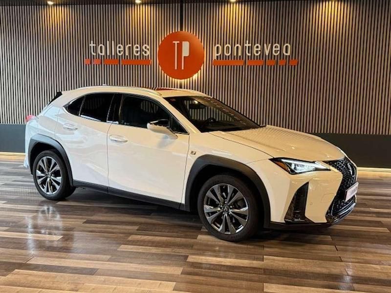 Usado Lexus UX 250h Sport Line 184 CV (135 kW) 2019 Blanco SUV