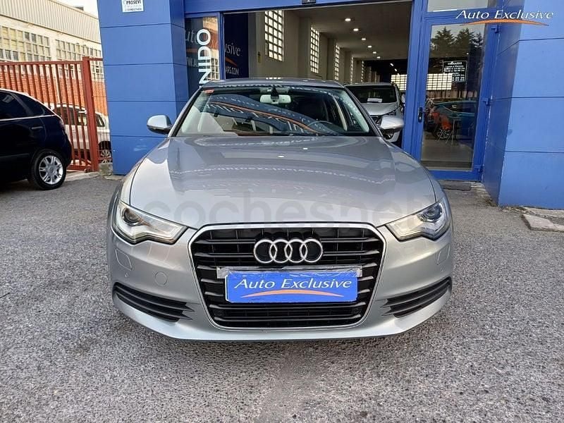 Usado Audi A6 Exclusive 177 CV (130 kW) 2012 Gris / plata Berlina