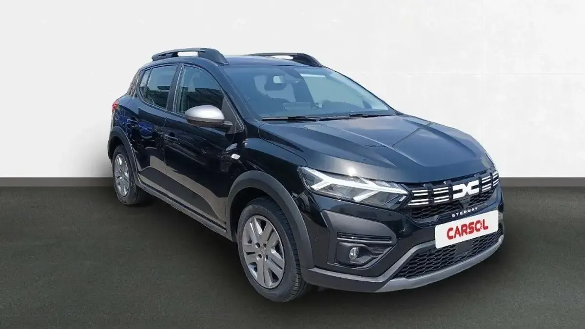 Usado Dacia Sandero Expression 91 CV (66 kW) 2023 Negro Utilitario