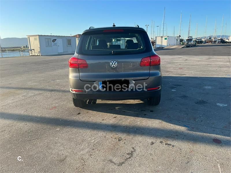 Usado VW Tiguan 110 CV (80 kW) 2013 Gris / plata SUV