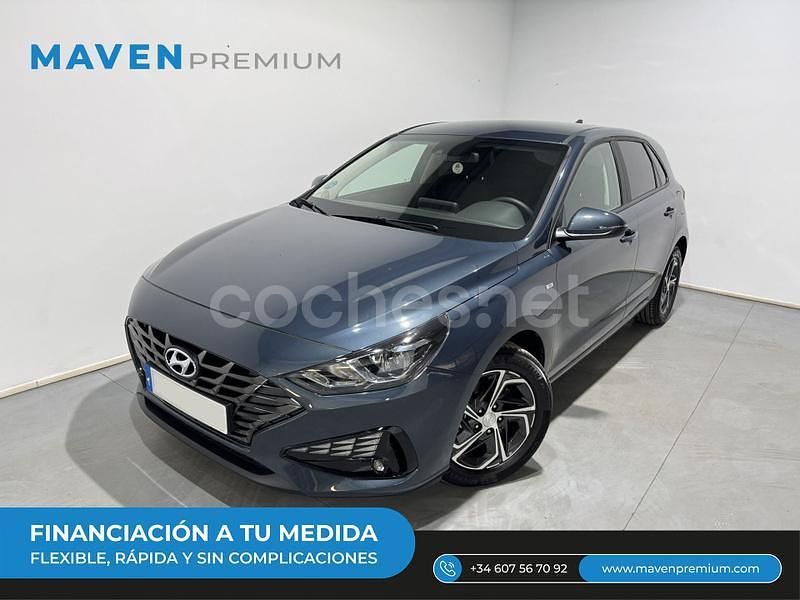Gris / plata Usado 2024 Hyundai i30 Familiar | 21.500 € (Precio justo) - Imagen 1/4