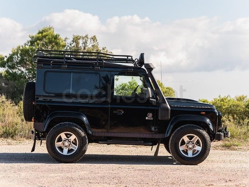 Usado Land Rover Defender 122 CV (89 kW) 2010 Negro Familiar