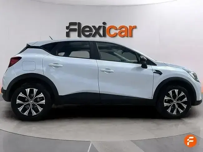 Usado Renault Captur Equilibre 100 CV (73 kW) 2023 Blanco SUV