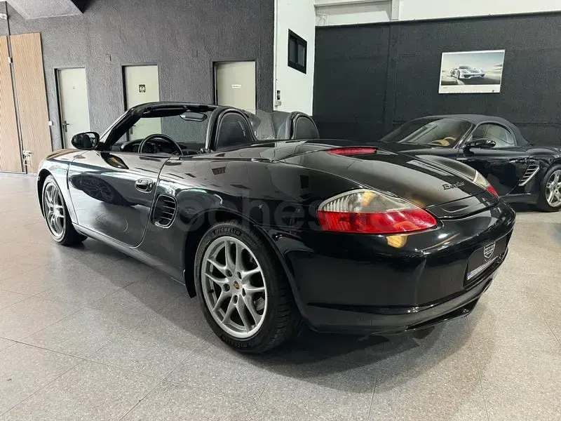Usado Porsche Boxster 228 CV (167 kW) 2003 Negro Descapotable