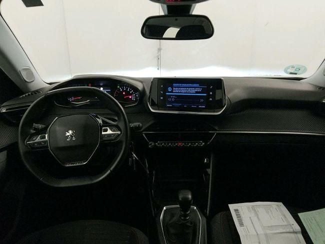 Usado Peugeot 2008 Active 110 CV (80 kW) 2021 Blanco SUV
