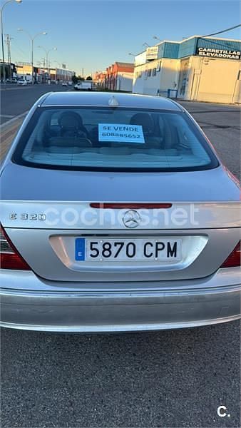 Käytetty Mercedes E320 Elegance 224 HP (164 kW) 2003 Harmaa Sedan