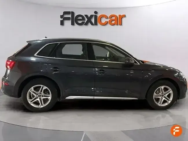 Käytetty Audi Q5 Advanced Plus 163 HP (119 kW) 2021 Musta Katumaasturi
