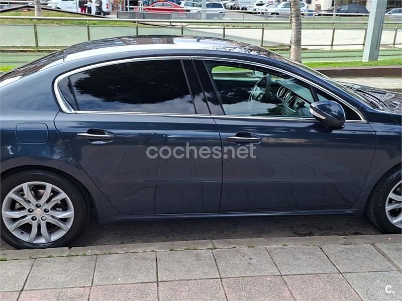 Usado Peugeot 508 Allure 120 CV (88 kW) 2016 Negro Berlina