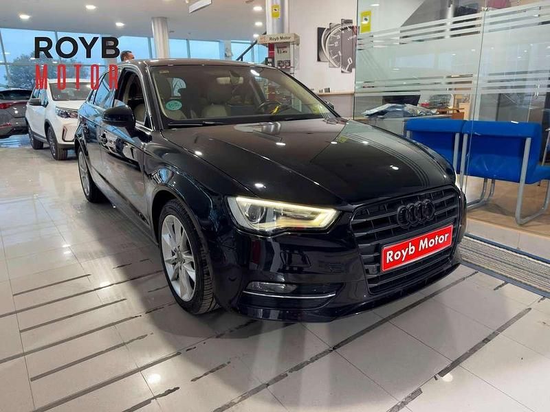 Naranja Usado 2015 Audi A3 Sportback Premium Utilitario | 14.490 € (Un poco caro) - Imagen 1/4