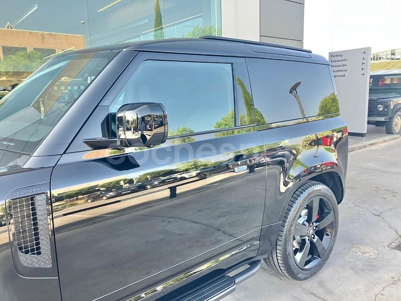 Usado Land Rover Defender SE 249 CV (183 kW) 2025 Negro SUV