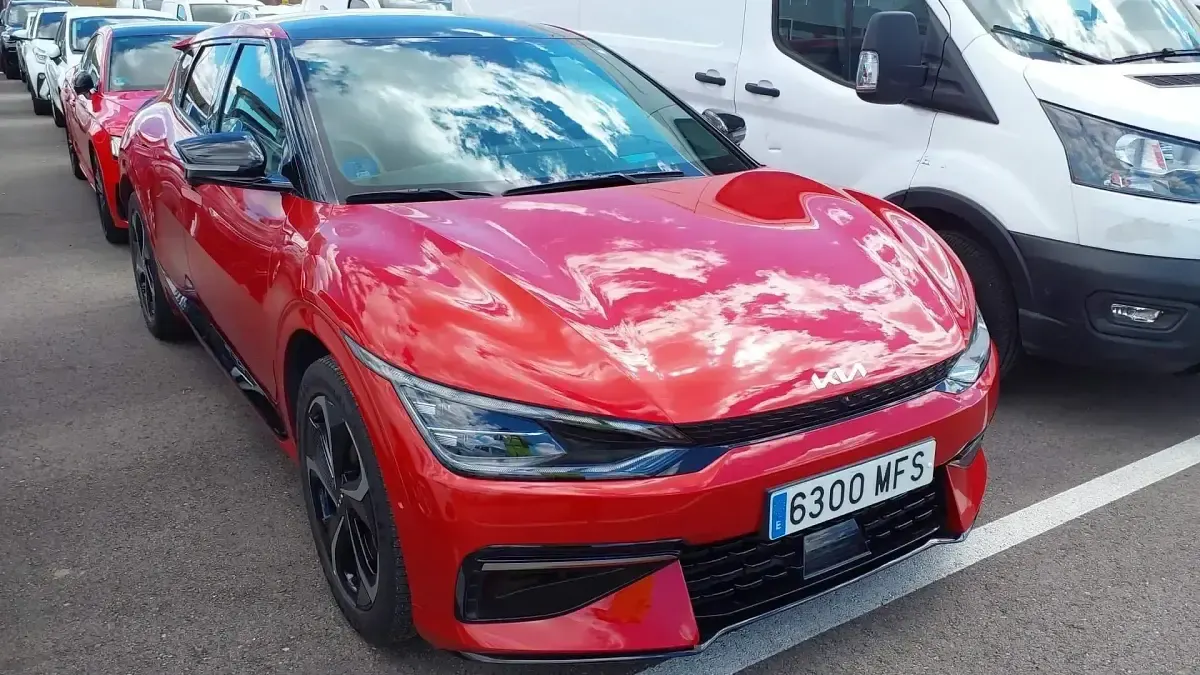 Usado Kia EV6 GT-Line 239 kW (325 CV) 2023 Rojo SUV