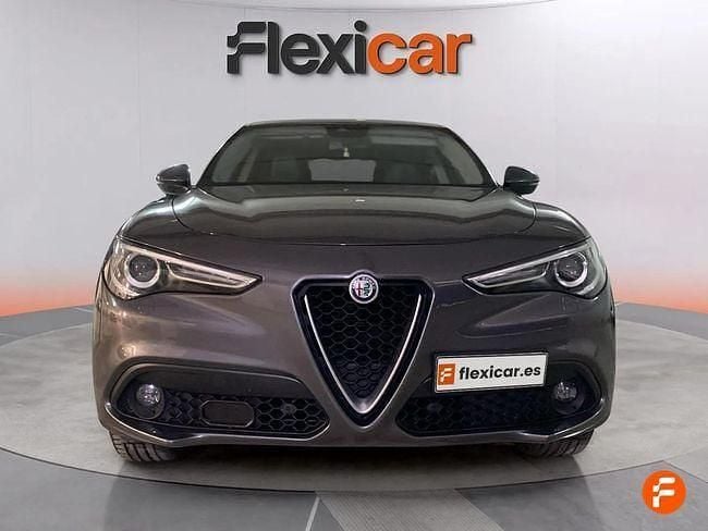 Usado Alfa Romeo Stelvio Executive 210 CV (154 kW) 2017 Gris SUV
