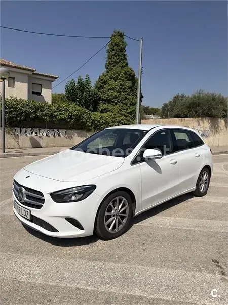 Usado Mercedes B180 116 CV (85 kW) 2020 Blanco Utilitario