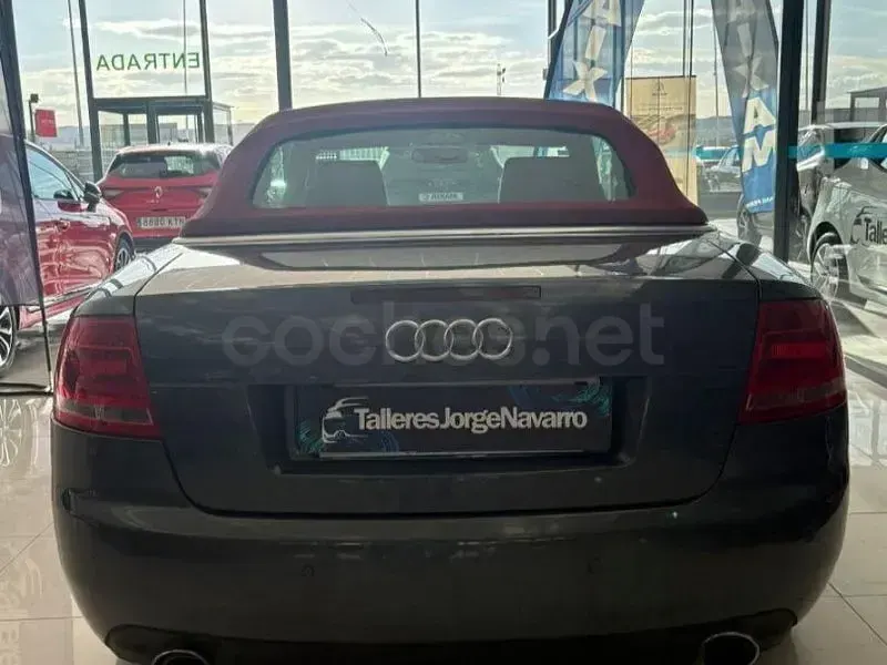 Usado Audi A4 Cabriolet 163 CV (119 kW) 2005 Gris / plata Descapotable