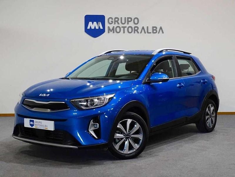 Begagnad Kia Stonic 84 HK (61 kW) 2023 Blå SUV