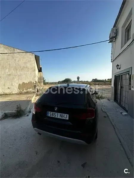 Usado BMW X1 143 CV (105 kW) 2010 Negro SUV
