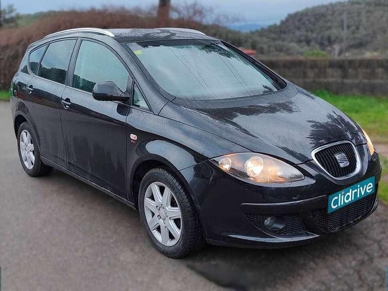 Usado Seat Altea Style 140 CV (102 kW) 2007 Negro Monovolumen