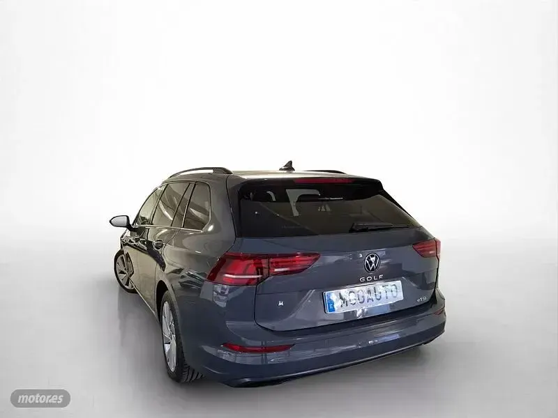 Usado VW Golf VIII 116 CV (85 kW) 2024 Gris Familiar