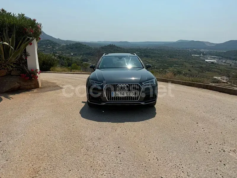 Usado Audi A4 Allroad Advanced 245 CV (180 kW) 2019 Gris / plata Familiar
